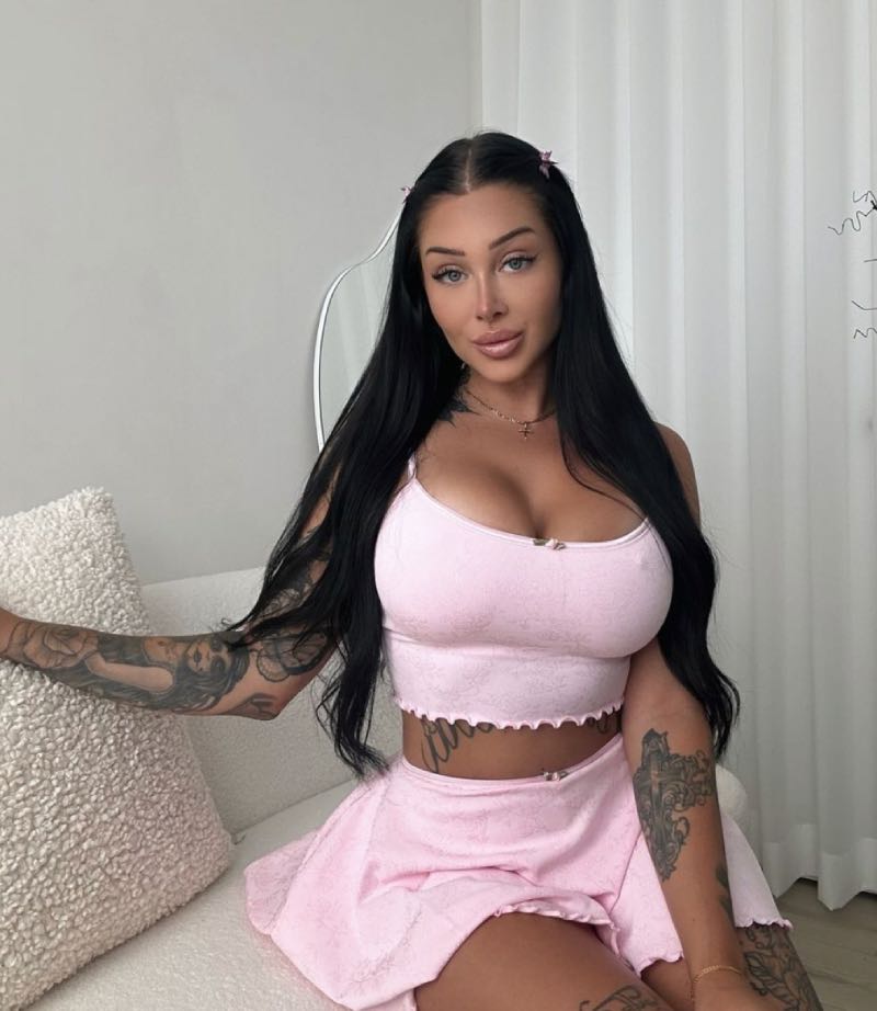 Roze outfit sexy valerie