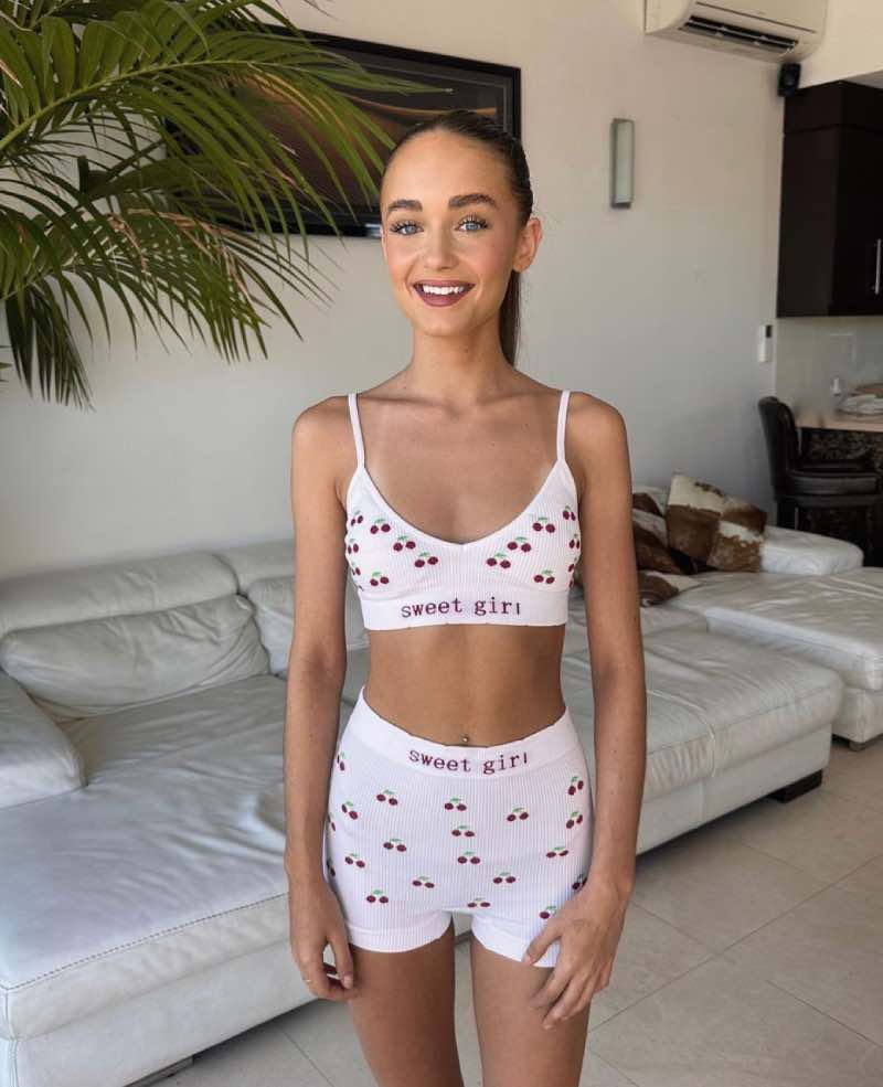 Sexy dame in wit
