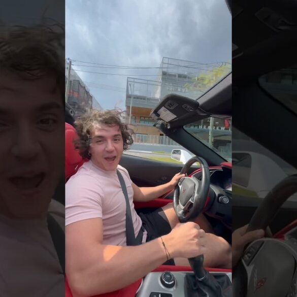 'Vigilante Garage' op YouTube
