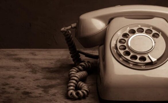 Oude telefoon FT
