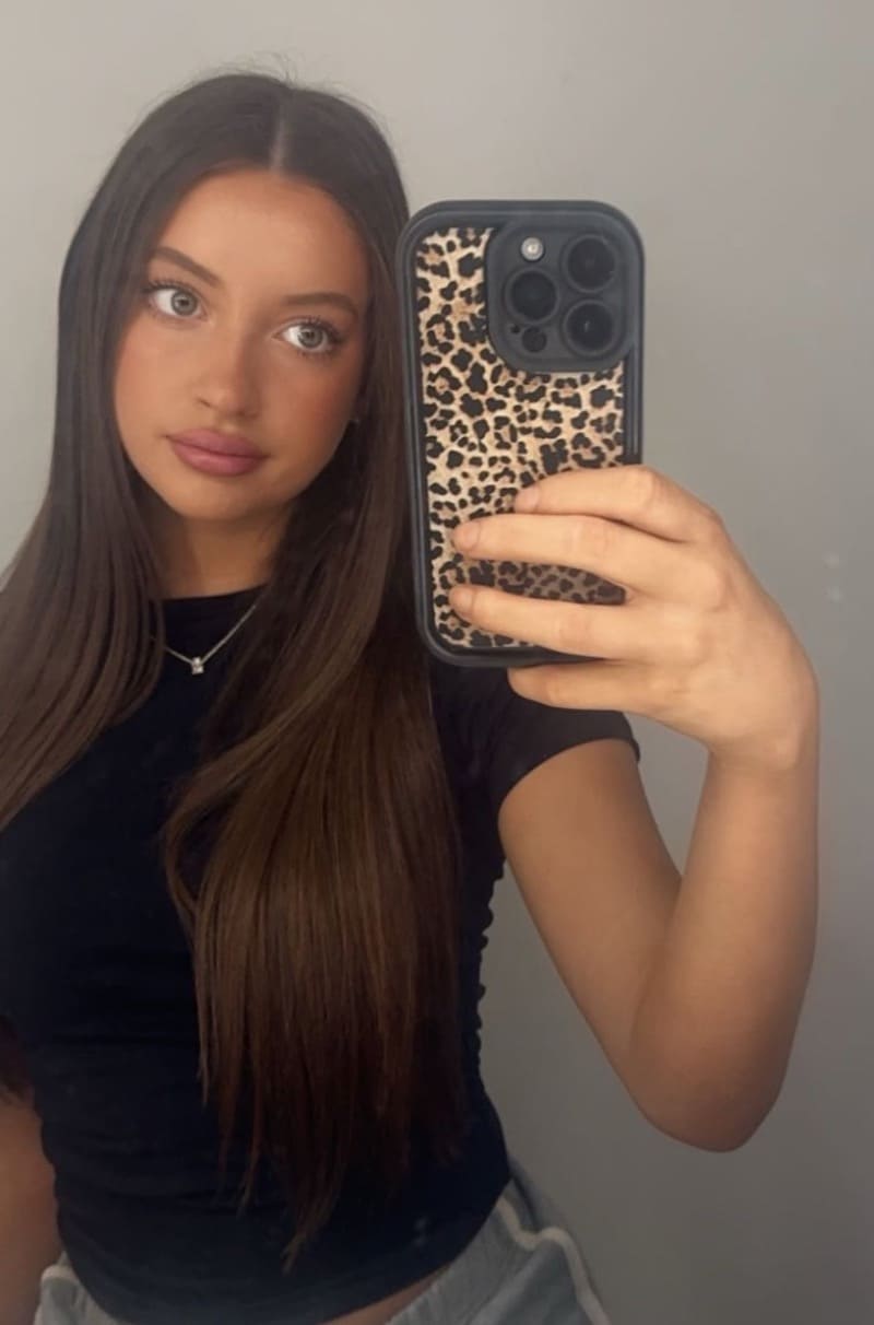 Molly selfie