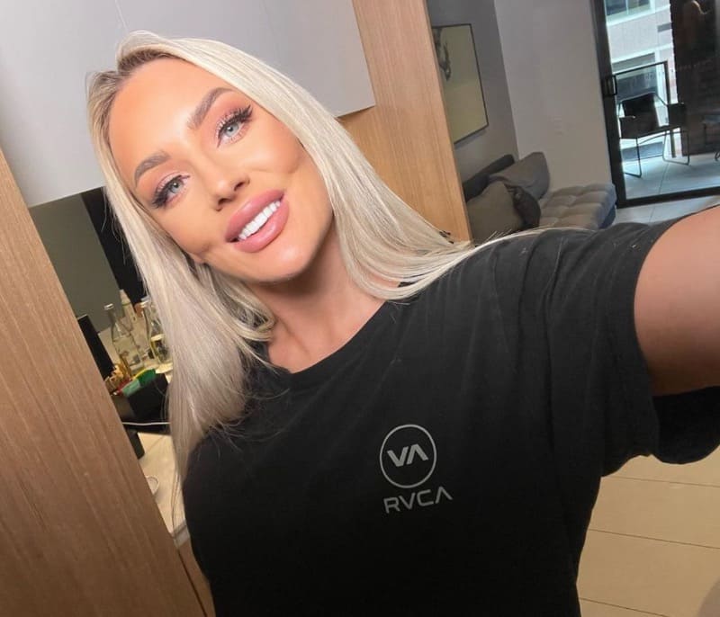 Gabby selfie