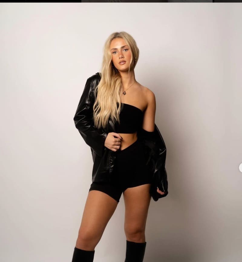 Sexy maddie