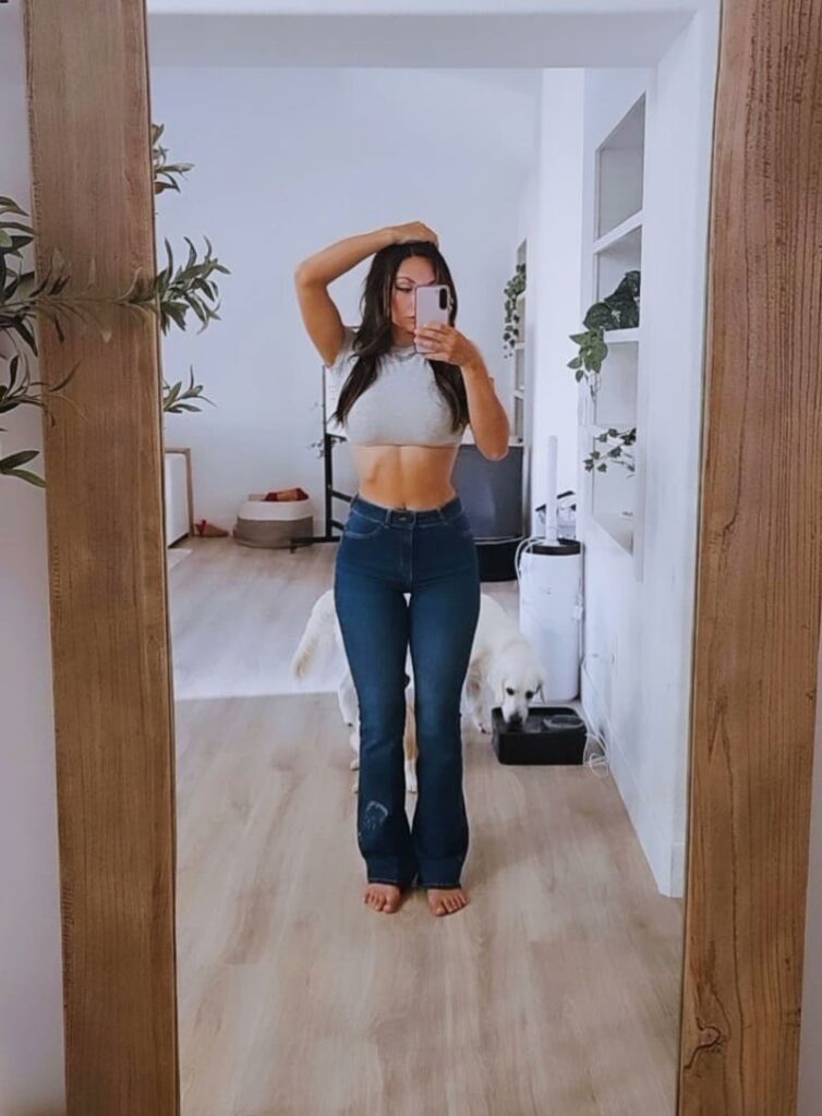 Instagram model Cailey Lonnie is een sexy fitness fanaat! - Daily Base