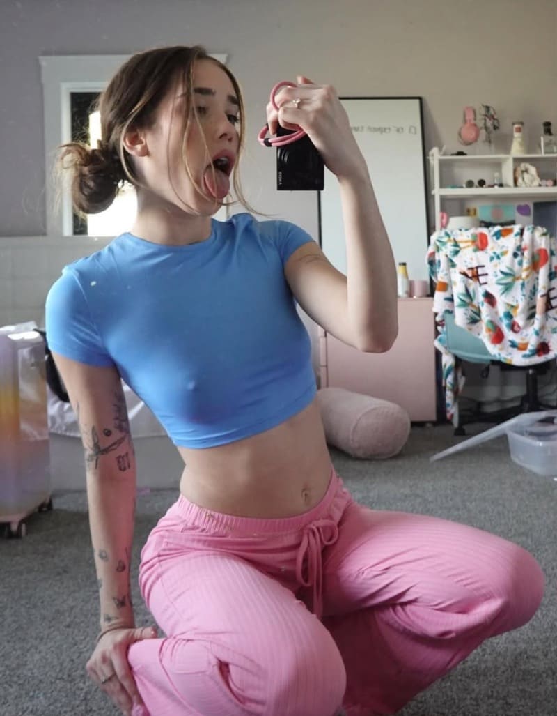 Livinia in blauw topje