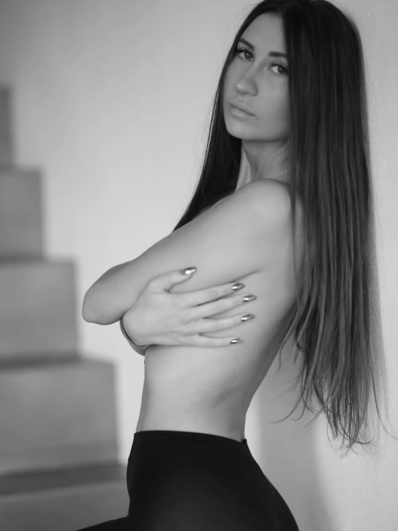 Olivia in sexy pose