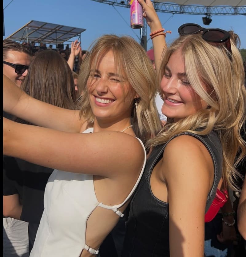 Babes op festival