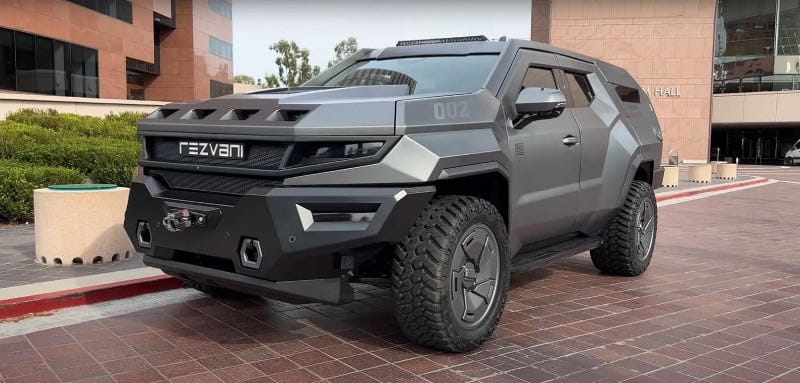 Rezvani Vengeance op straat 