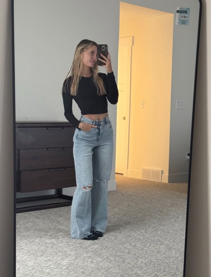 Babe in jeans
