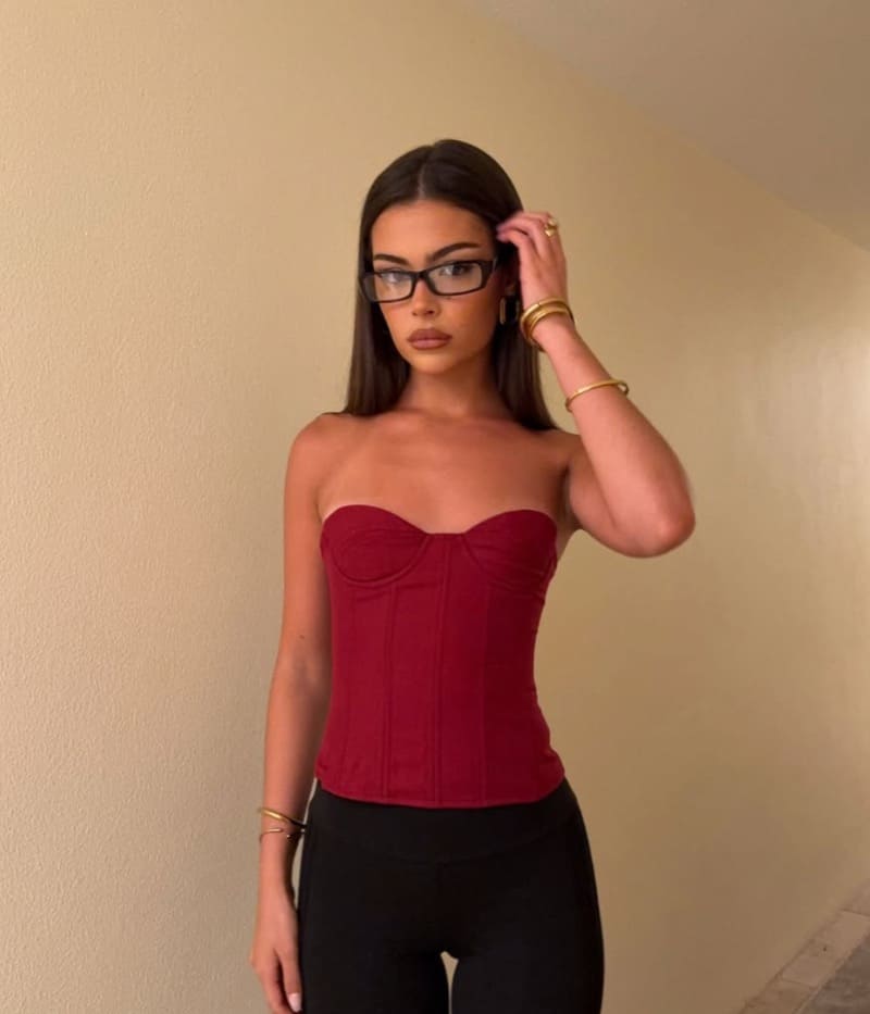 Olivia in sexy outfit
