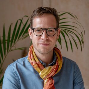 Inhoudelijk Directeur: Willem Bakker