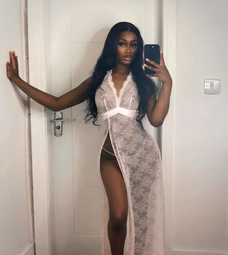 Tiana in wit