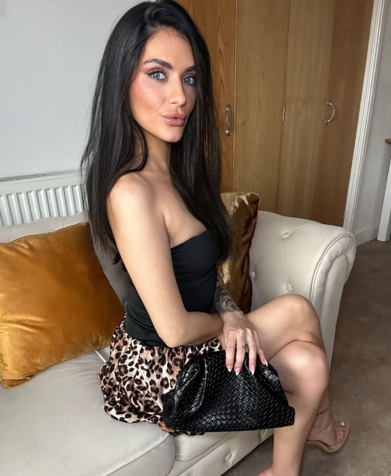 Sexy dame op zetel