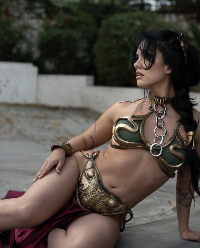 babe in star wars cosplay