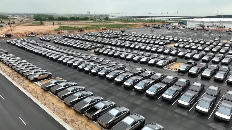 Parkinglot filled with Cybertrucks