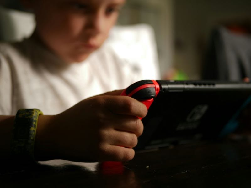 Kind speelt video games en krijgt een boost in IQ