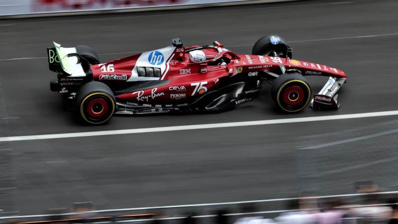 Charles Leclerc bij monaco