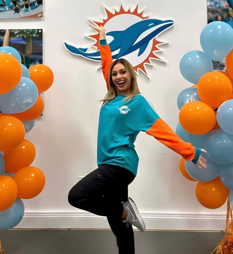 Rosselyn voor dolphins logo