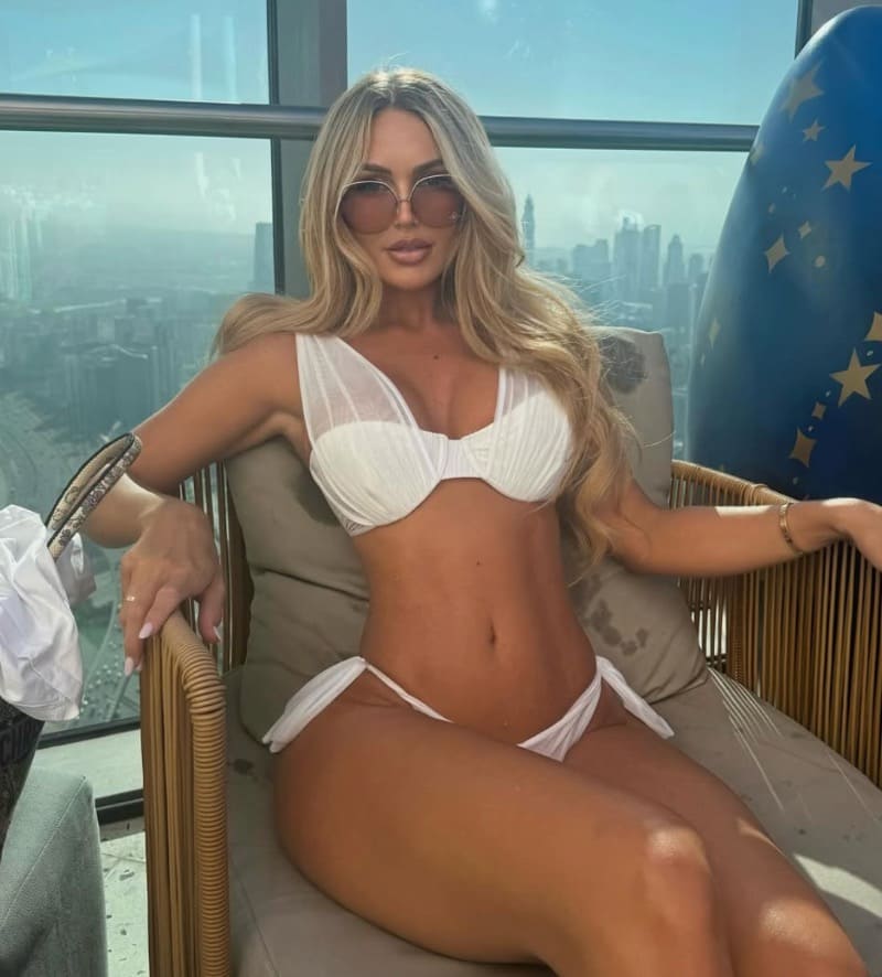 Ellen in sexy wit lingerie setje