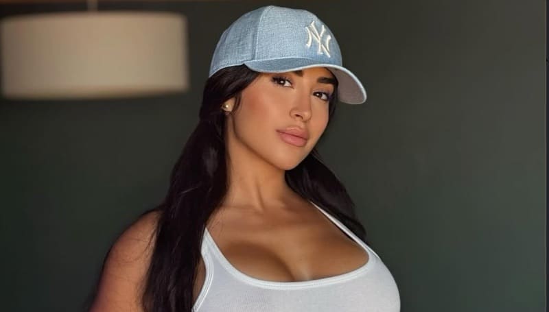 Melanie FT