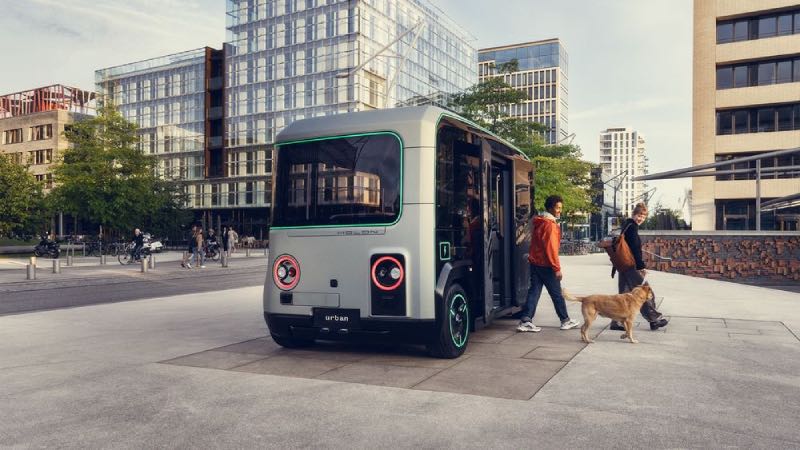 Lyft robot shuttle