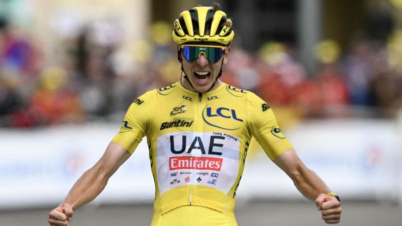 Tadej Pogacar wint Tour De France