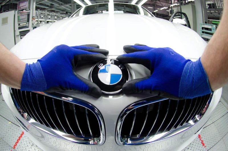 Witte BMW logo