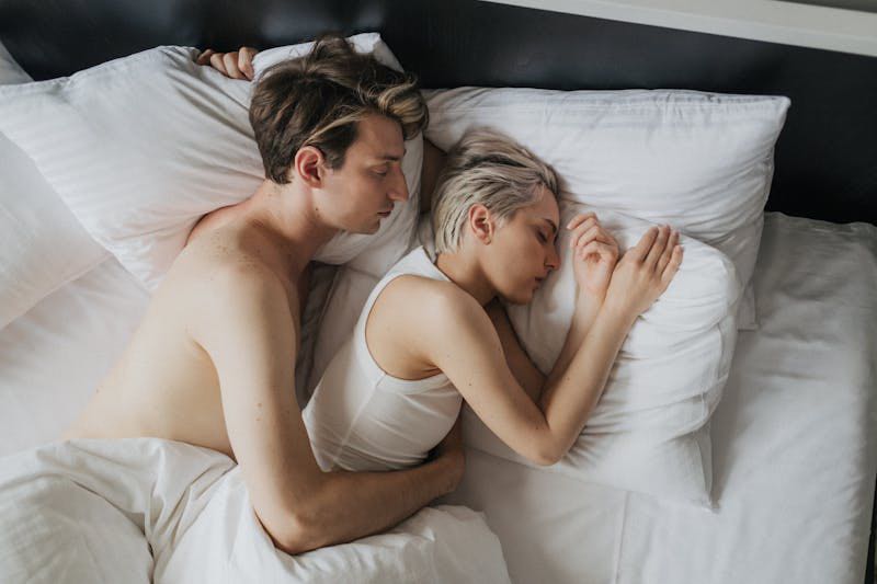 Man en vrouw in bed 