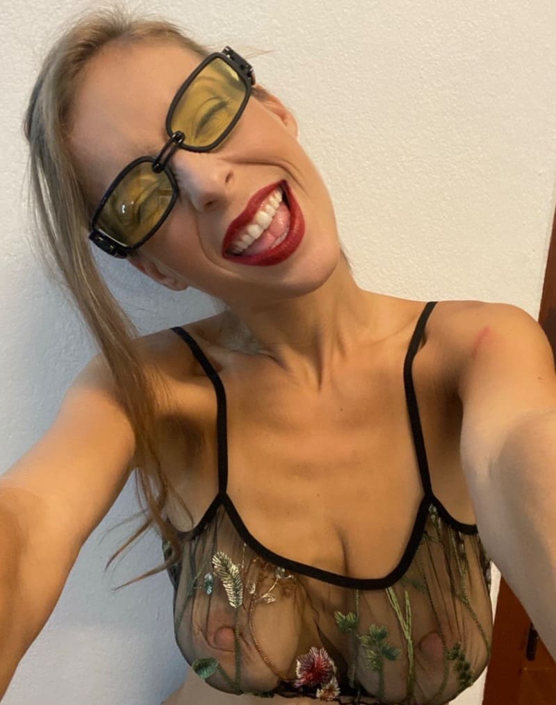 Presley selfie