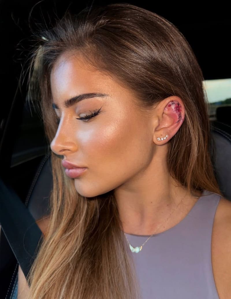 Jacquelina in tstrak topje