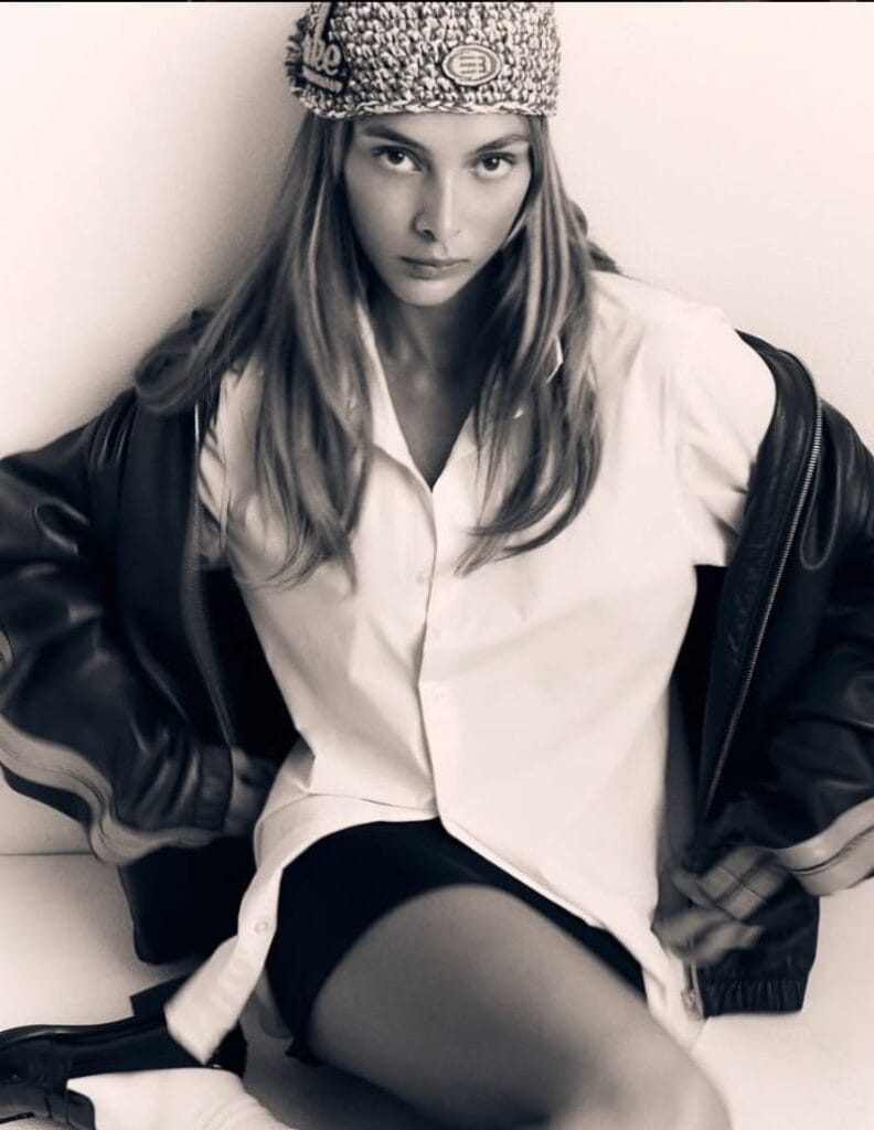 Gayeanne in sexy wit topje