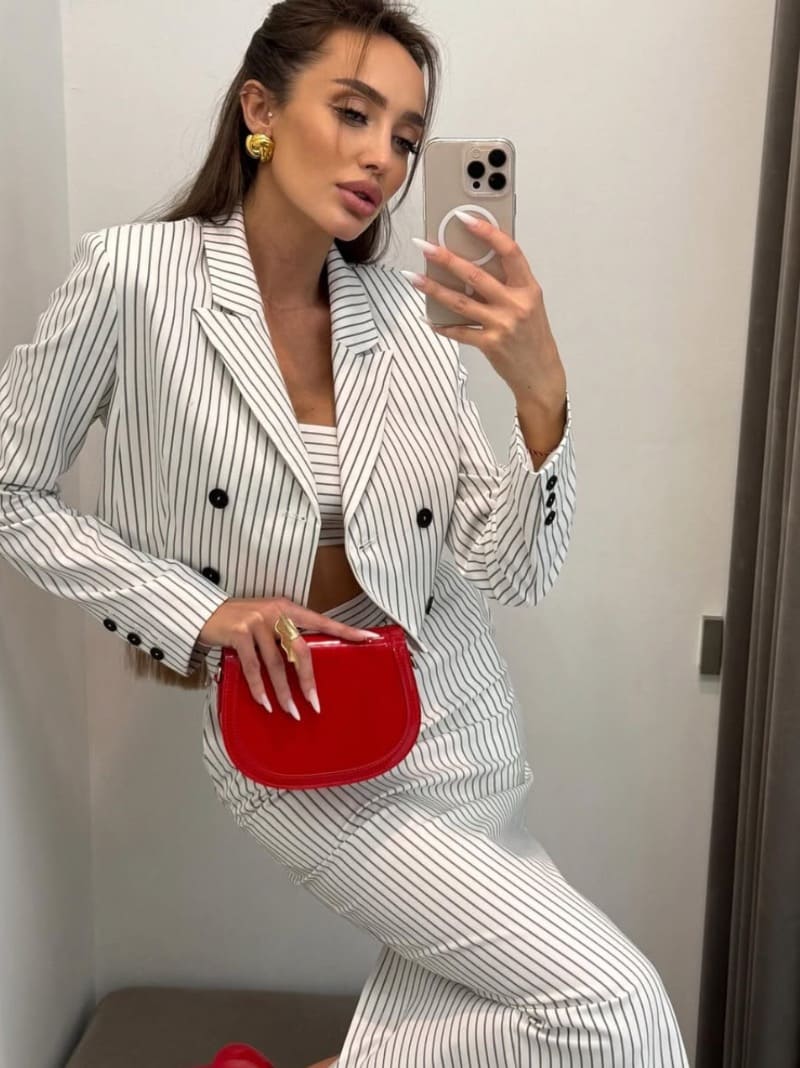 Babe in sexy klassevolle outfit