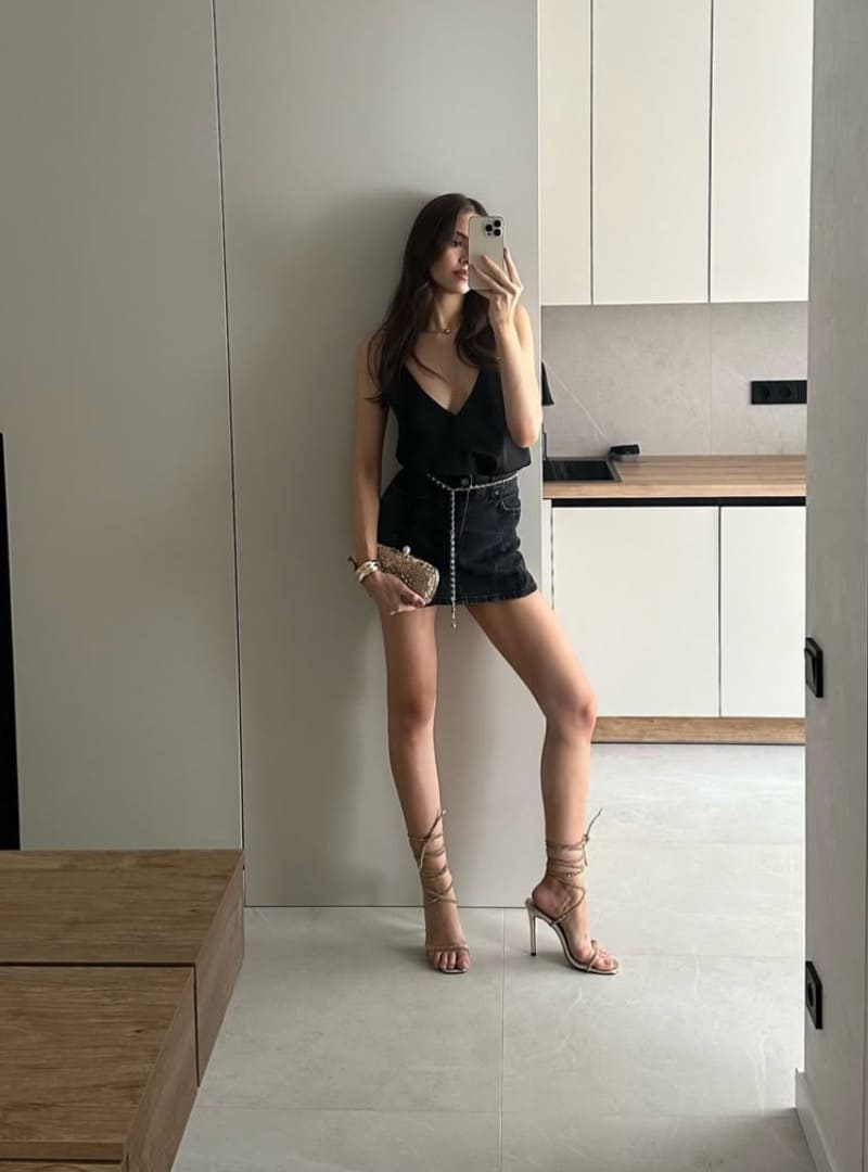 Lekker ding in kort jurkje