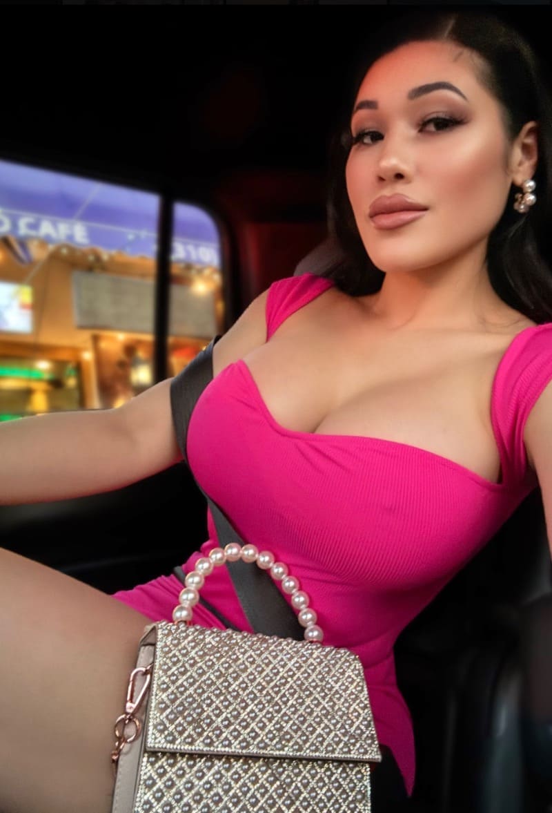 Eden met enorme tieten