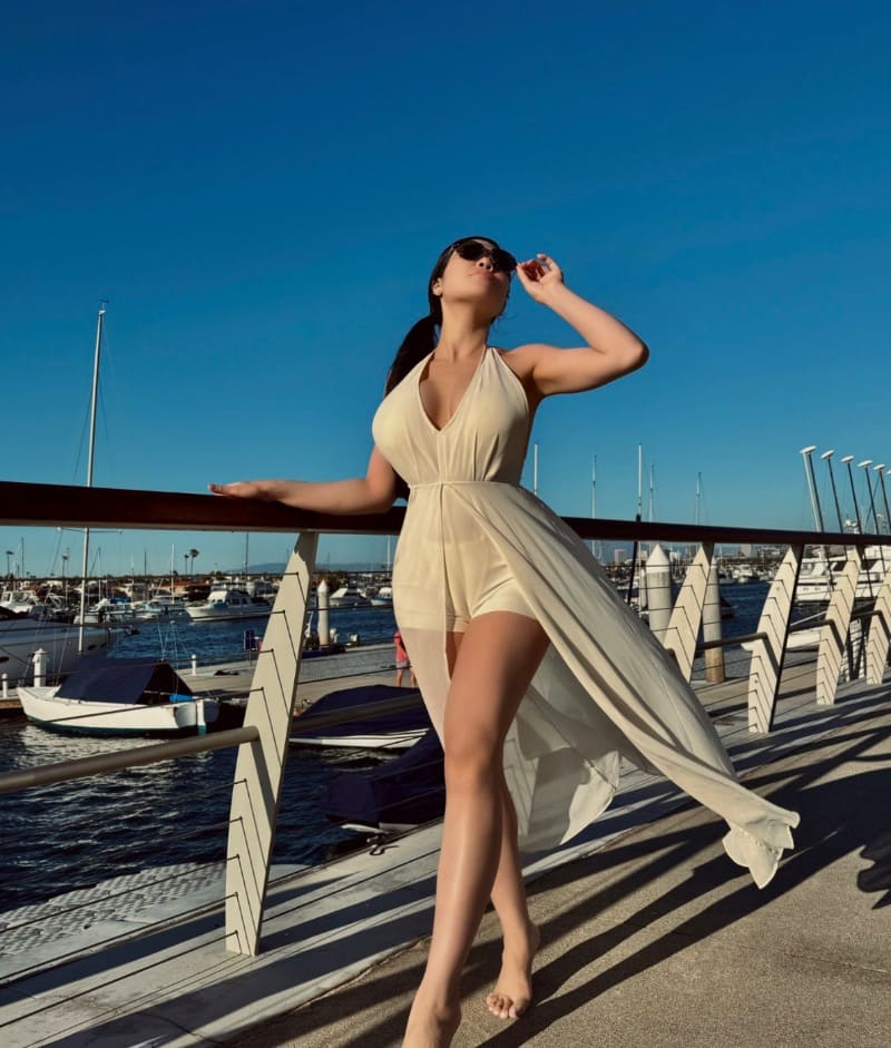 Babe in sexy groene outfit