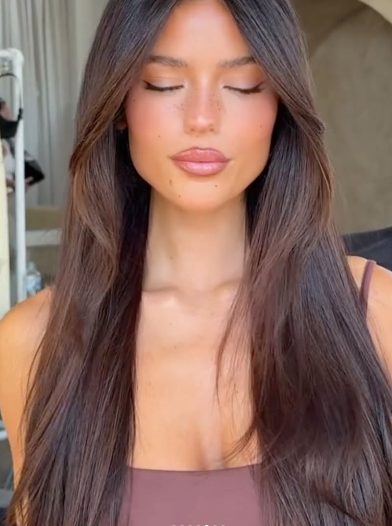 Babe met prachtig gezicht