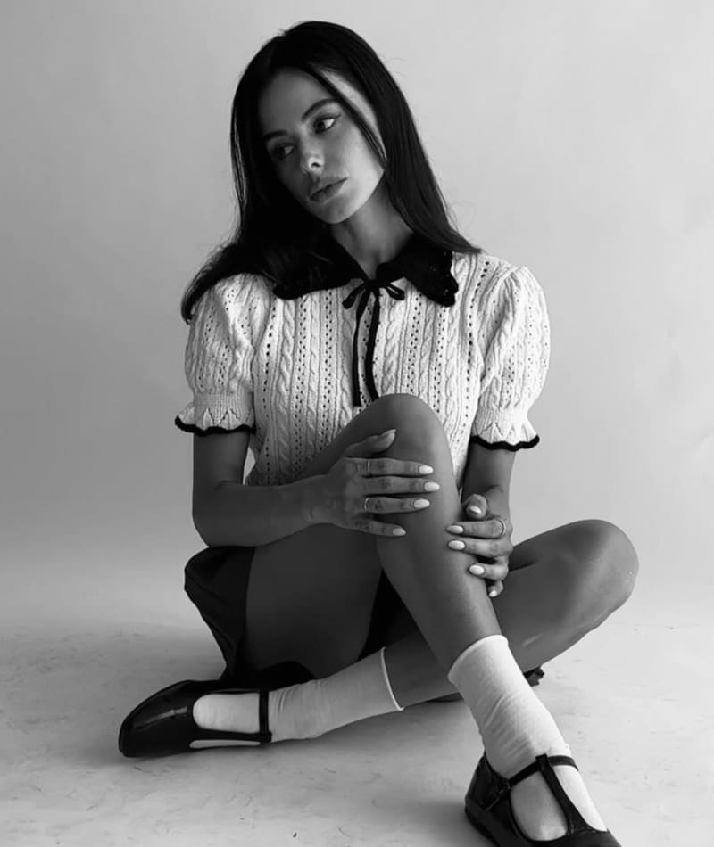 Amanda in sexy outfit