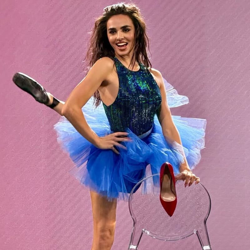 Sexy brunette in ballet outfit