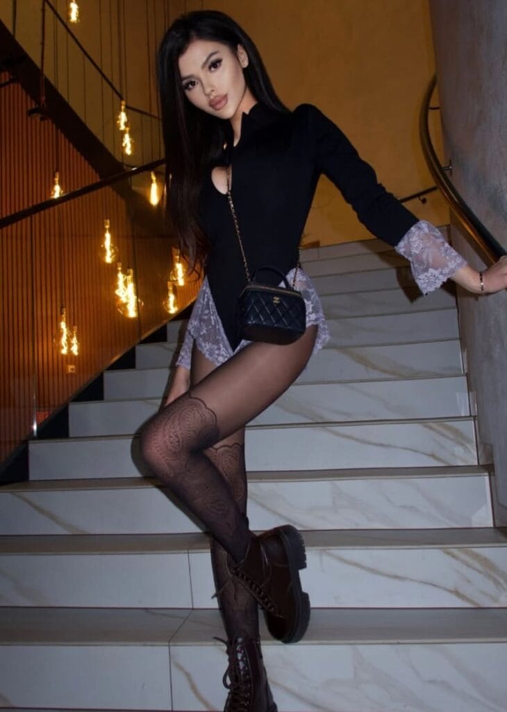 Julianka in sexy korte jurk