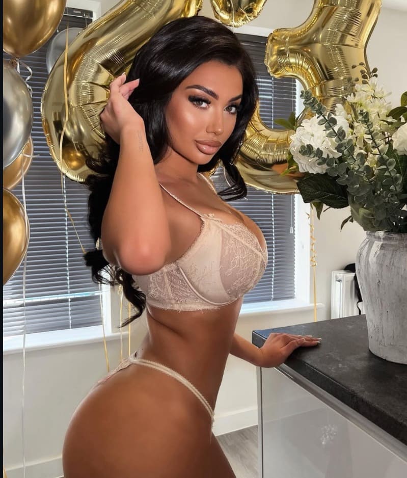 Courtney in lingerie