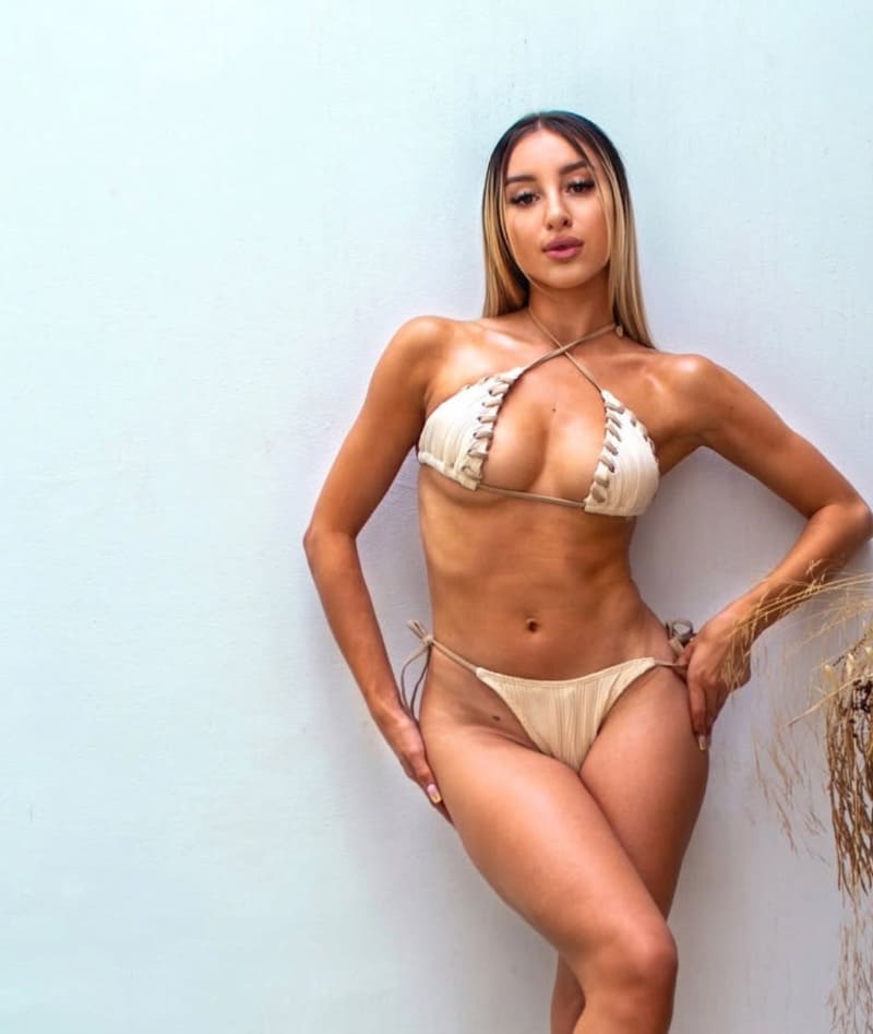 Model met mooie Billen en dikke diëten