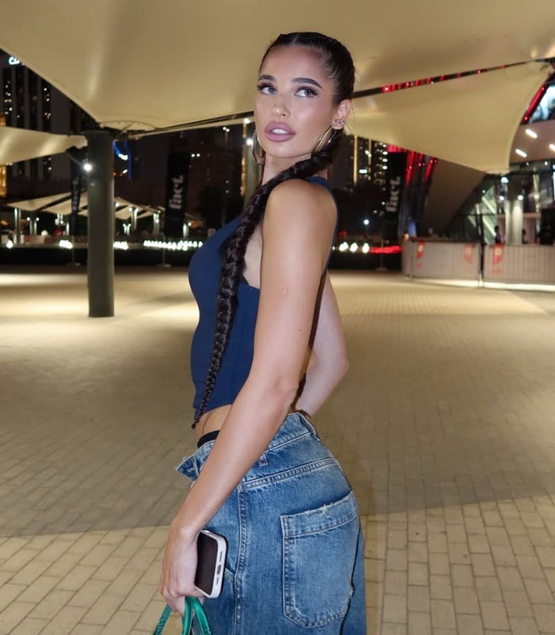 Angie in jeans outfit