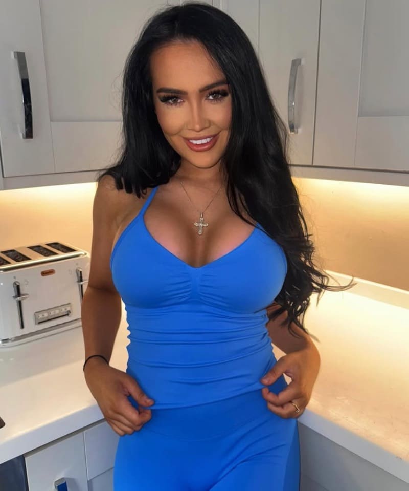 Sexy dame met dikke tieten