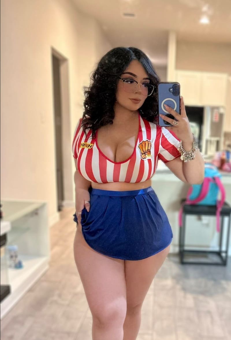 Fabiola in kort rokje