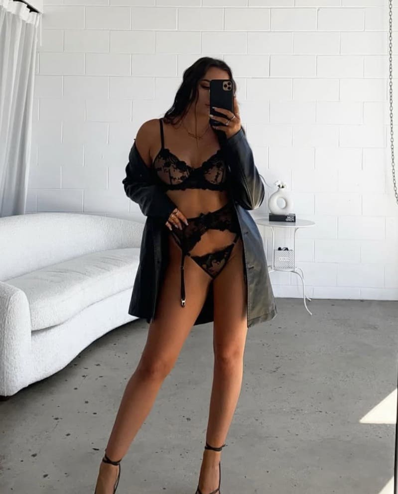 Babe in sexy lingerie