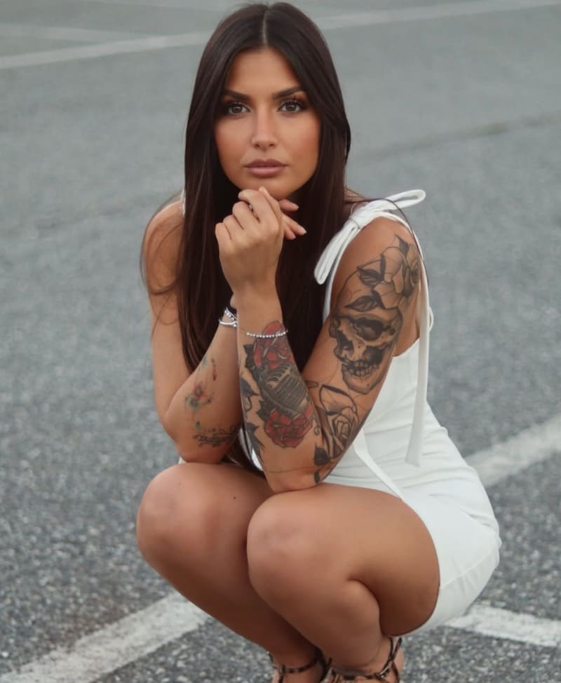 Giorgia in witte jurk