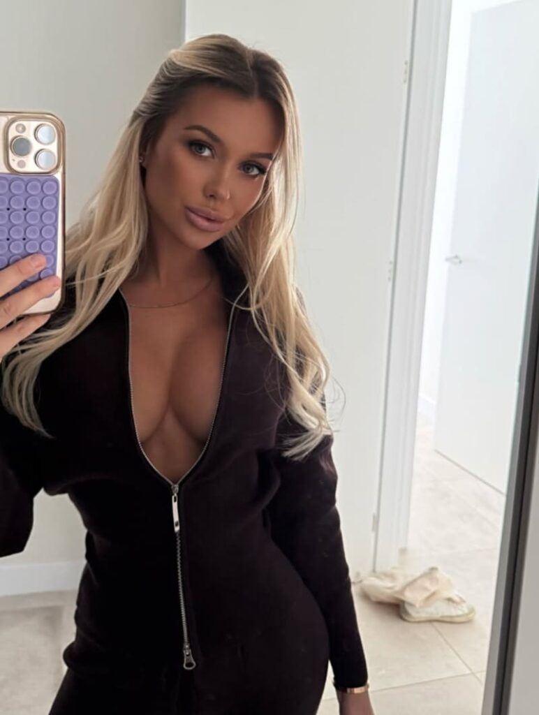 Babe met dikke tieten