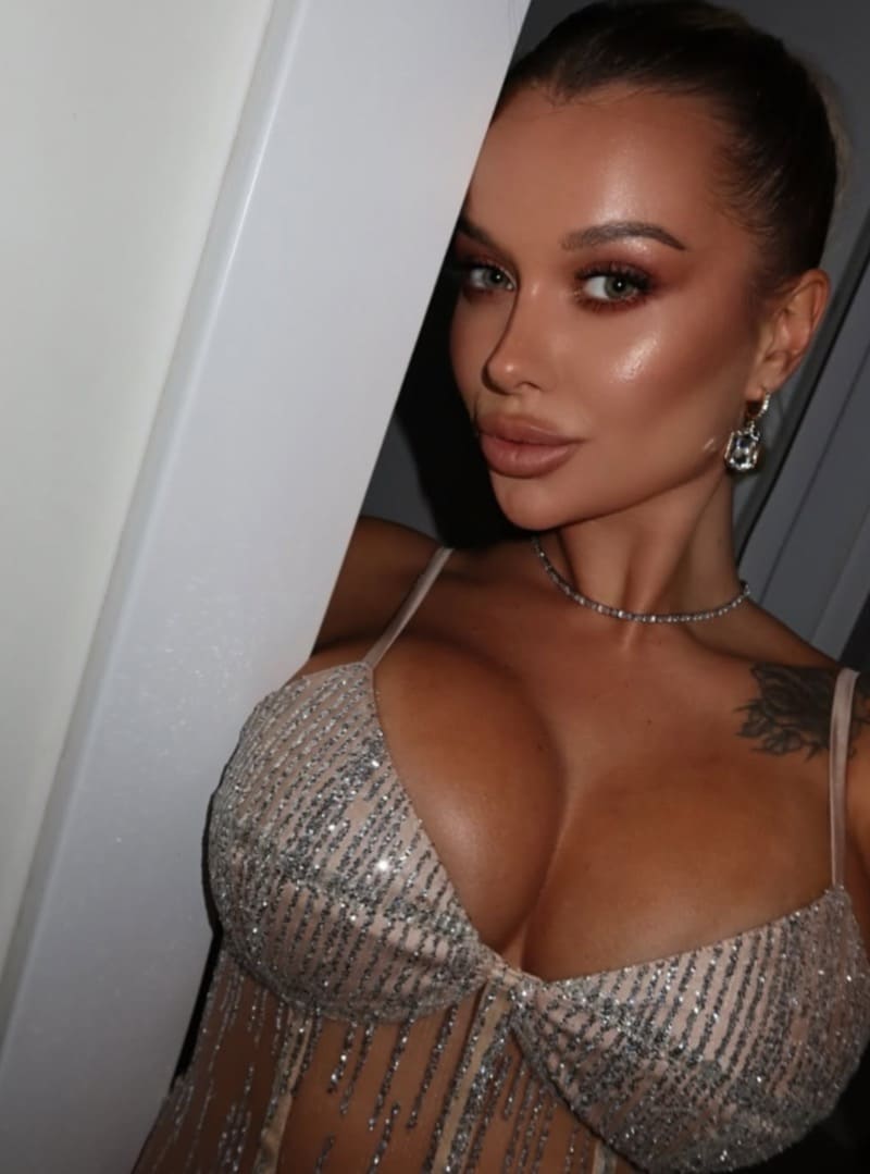 Lekker ding met dikke tieten