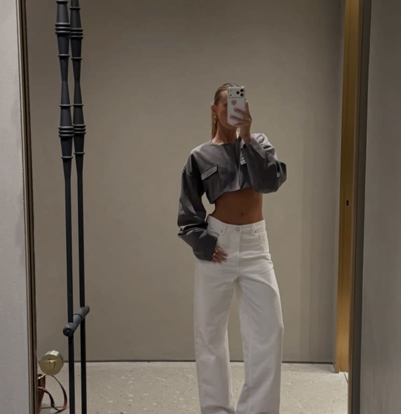 Grace in grijs topje