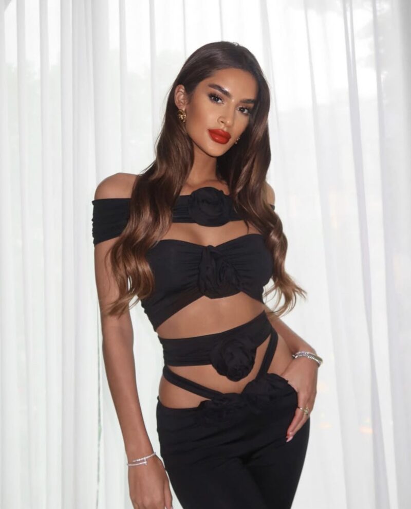 Babe in mini outfit